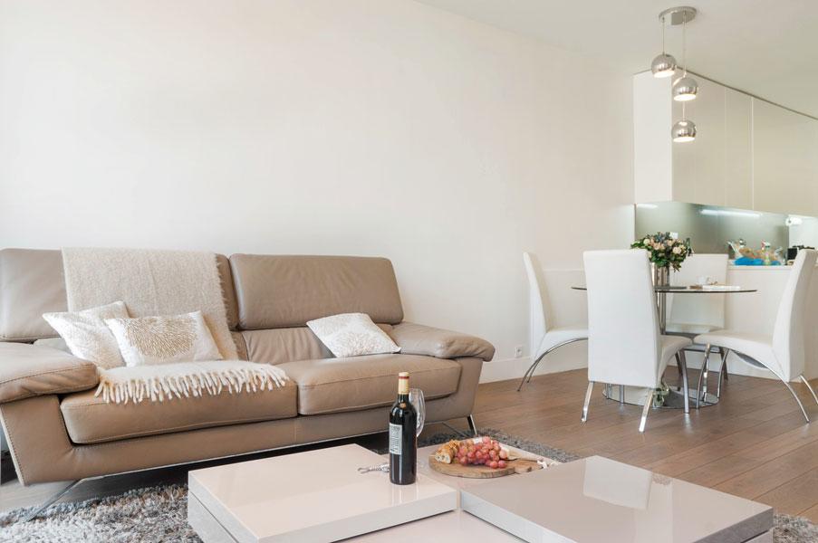 Two Bedroom Luxury Apartment - Balcony With View Of Notre Dame ปารีส ภายนอก รูปภาพ