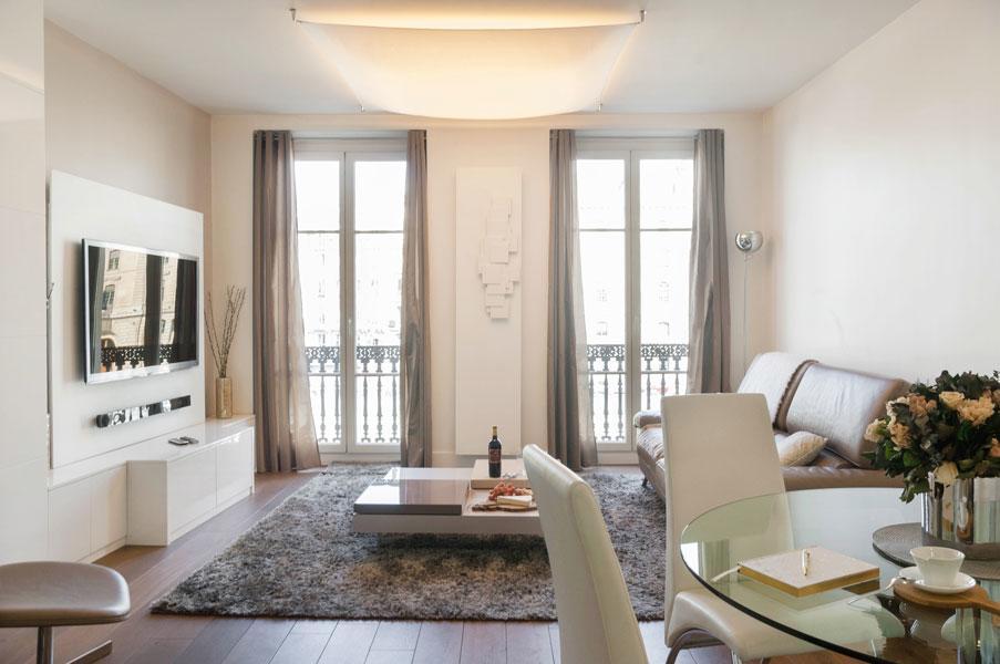 Two Bedroom Luxury Apartment - Balcony With View Of Notre Dame ปารีส ภายนอก รูปภาพ